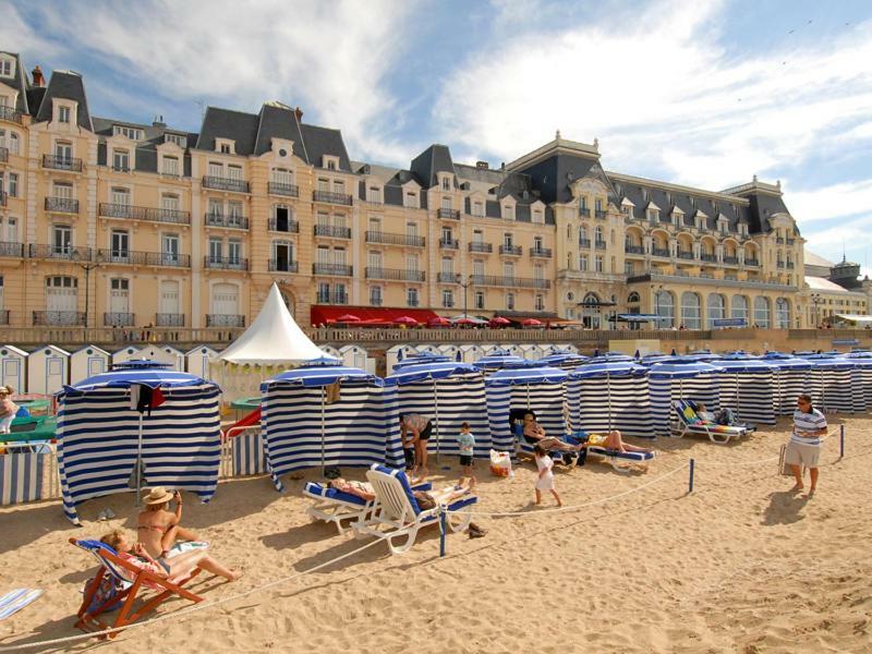 Cabourg - Hyper Centre, Plage Exterior photo